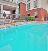 Holiday Inn Express & Suites Wilson - Downtown