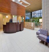 Holiday Inn Kansas City-Ne-I-435 North