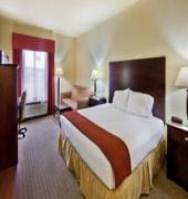 Holiday Inn Express Hotel and Suites Calhoun