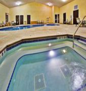 Holiday Inn Express Le Claire Riverfront - Davenport