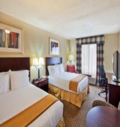 Holiday Inn Express & Suites Atlanta-Emory University Area