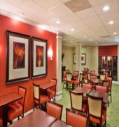 Holiday Inn Express & Suites Atlanta-Emory University Area