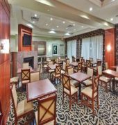 Holiday Inn Express & Suites Newmarket