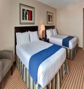 Holiday Inn Express & Suites Newmarket