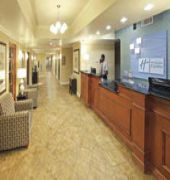 Holiday Inn Express Hotel & Suites Pine Bluff / Pines Mall