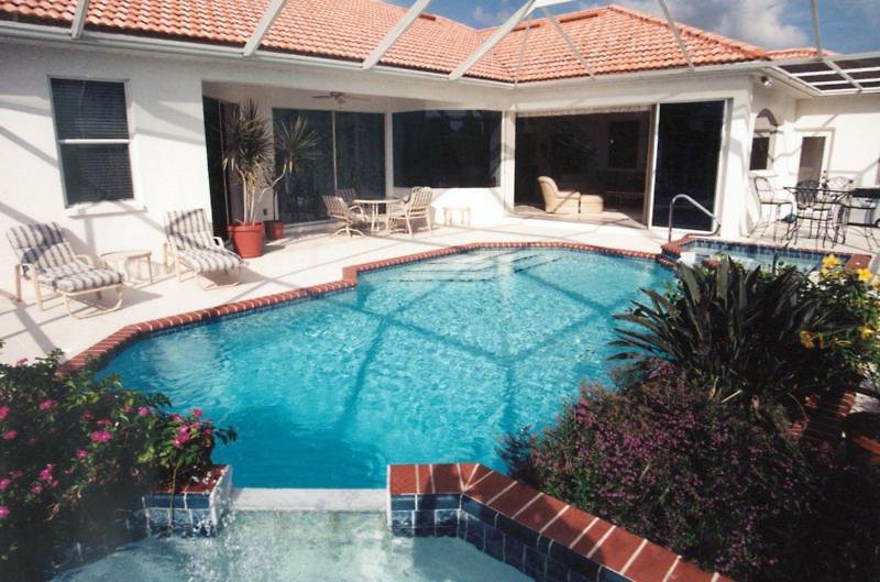 Holiday Inn Express & Suites Port Charlotte