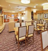 Holiday Inn Express & Suites Salinas