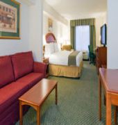 Holiday Inn Express & Suites Emporia