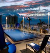 Courtyard Miami Beach South Beach
