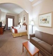 Holiday Inn Express & Suites Erie (Summit Township)