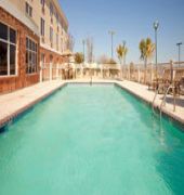 Holiday Inn Express & Suites Eagle Pass