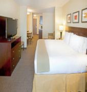 Holiday Inn Express & Suites Eagle Pass