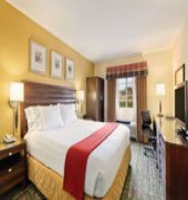 Holiday Inn Express & Suites San Diego-Escondido