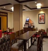 Holiday Inn Express & Suites Atlanta-Johns Creek