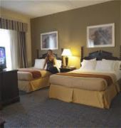 Holiday Inn Express Hotel & Suites