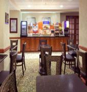 Holiday Inn Express & Suites Harrison