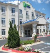 Holiday Inn Express & Suites Bastrop