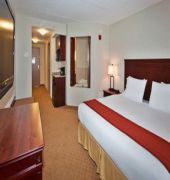 Holiday Inn Express & Suites Brockville