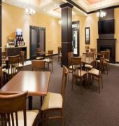 Holiday Inn Express & Suites Woodstock South