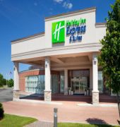 Holiday Inn Express & Suites Toronto-Mississauga