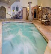Holiday Inn Express & Suites Marina - State Beach Area