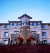 Holiday Inn Express & Suites Marina - State Beach Area