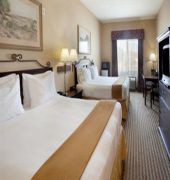 Holiday Inn Express & Suites Marina - State Beach Area