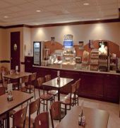 Holiday Inn Express Hotel & Suites Mentor (Lamalfa Conference Centre)