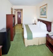 Holiday Inn Express & Suites I-26 & Us 29 At Westgate Mall