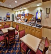 Holiday Inn Express & Suites Byron