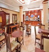 Holiday Inn Express & Suites Farmington