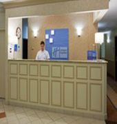 Holiday Inn Express Fargo-West Acres