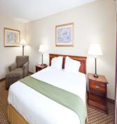 Holiday Inn Express & Suites Starkville