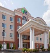 Holiday Inn Express & Suites Middleboro Raynham