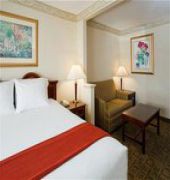 Holiday Inn Express & Suites Charlotte-Concord-I-85