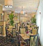 Holiday Inn Alexandria - Carlyle
