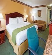 Holiday Inn Express & Suites (Golden Valley)
