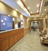 Holiday Inn Express & Suites Cincinnati-Blue Ash