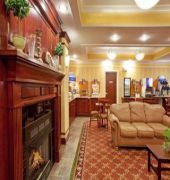 Holiday Inn Express & Suites Florence I-95 @ Hwy 327