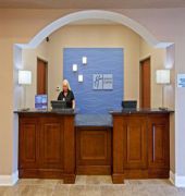 Holiday Inn Express & Suites Bedford