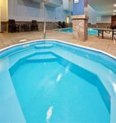 Holiday Inn Express & Suites Bedford