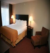 Holiday Inn Express Fort Wayne-East (New Haven)