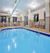 Holiday Inn Express & Suites Newark-Heath