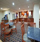 Holiday Inn Express Hotel & Suites Murray
