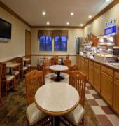 Comfort Inn & Suites Napoleon
