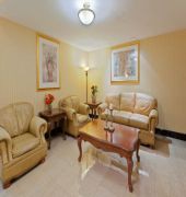 Holiday Inn Express & Suites Northeast