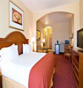 Holiday Inn Express & Suites Moses Lake