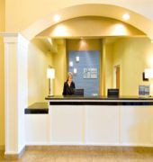 Holiday Inn Express & Suites Moses Lake