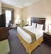 Holiday Inn Express & Suites Sunbury-Columbus Area