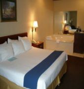 Holiday Inn Express & Suites Plymouth